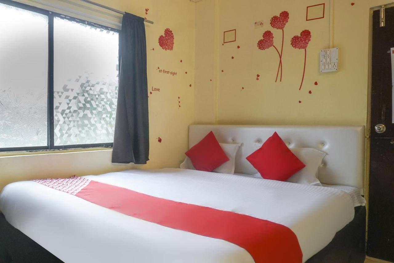 Hotel O R K Hotel Pimpri-Chinchwad Buitenkant foto